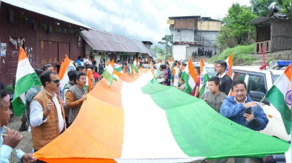 Tricolour parade leads the way in Walong