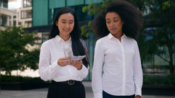 7 ways to deal with two-faced coworkers