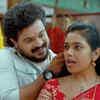 Article image for: 1. <i class="tbold">chempaneerpoovu</i>: