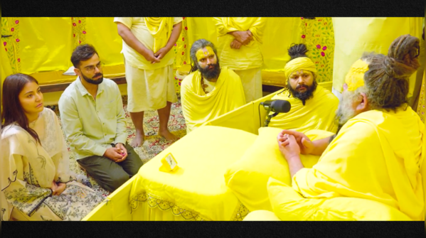 Virat and Anushka visit Premanand ji Maharaj