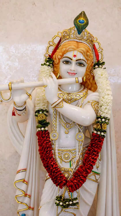 10 inspiring Bhagavad Gita quotes that will give you strength to keep going in tough times