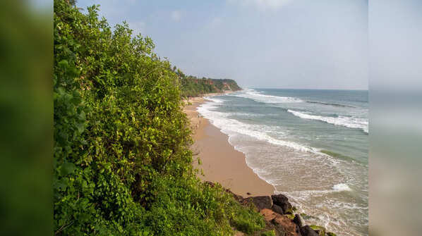 5 pretty coastal towns in Karnataka you should chill in for sun, sand, and surprises
