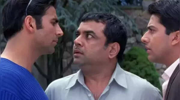 Awara Paagal Deewana (2002)