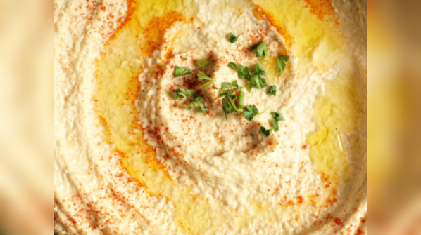Chickpea mash with herbs