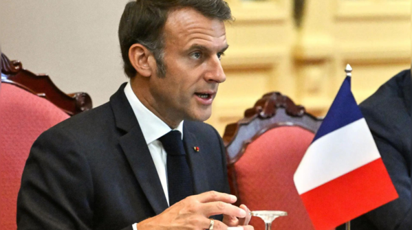 <strong>Macron speaks at Presidential Palace in Hanoi</strong>