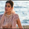 Janhvi Kapoor's debut look that resembles Sridevi