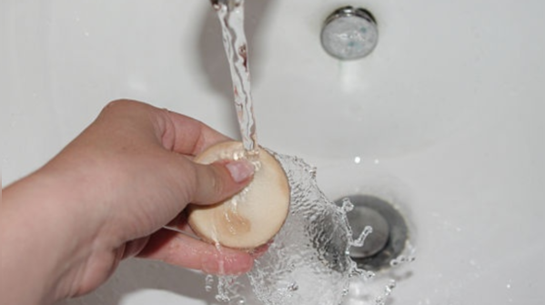 Start cleaning your makeup tools