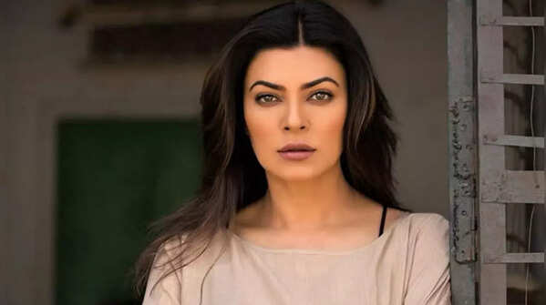 Sushmita Sen – Gymnastics Enthusiast