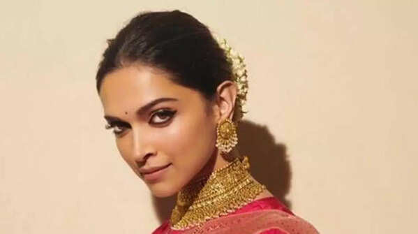 Deepika Padukone – Badminton