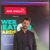 Karan Wahi strikes a pose at the red carpet