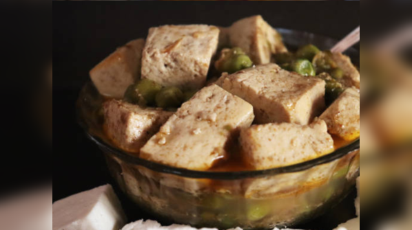 Marinate paneer or tofu