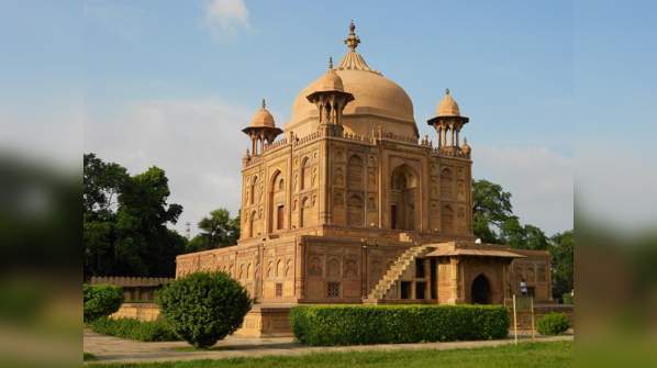Shah Begum’s Tomb, Prayagraj