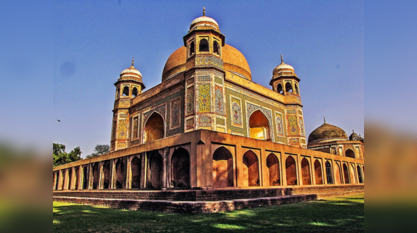 Tombs of Ustad-Shagird in Nakodar, Jalandhar