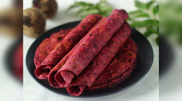 Beetroot Cheela