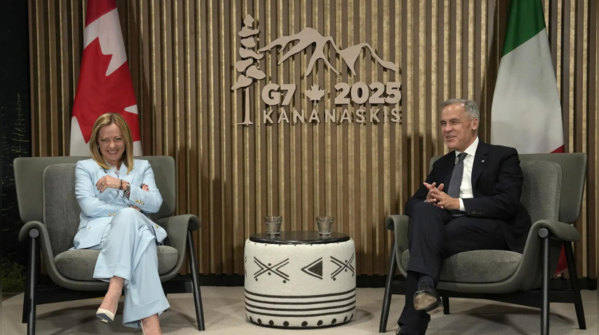 A lighthearted dialogue at G7 Kananaskis