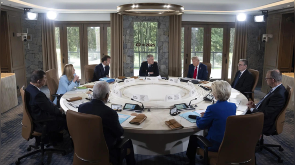 G7 leaders in dialogue