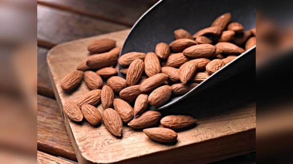 4 almond-packed breakfasts that fuel the morning right
