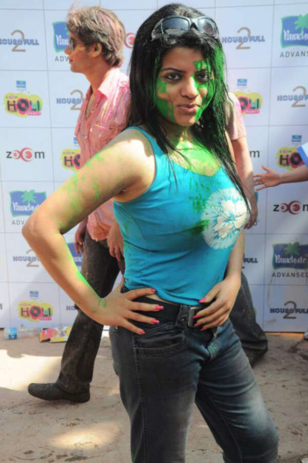 Shraddha Sharma Photos
