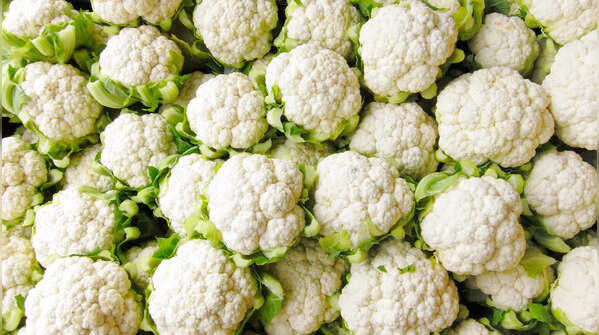 Nutritional value of 1 cup of raw cauliflower