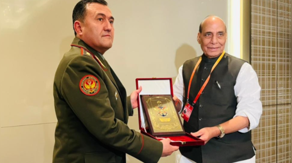 Meeting with Tajikistan defence minister