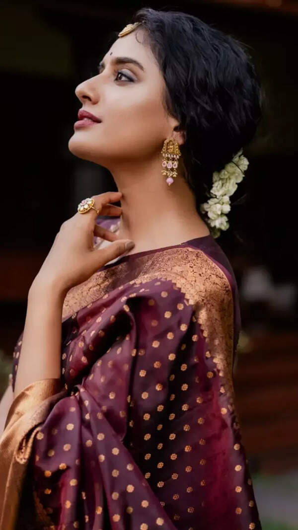 Sushmitha Images