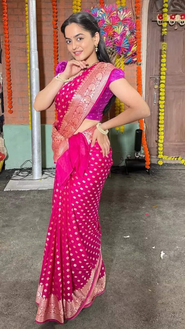Neha Harsora Wallpapers