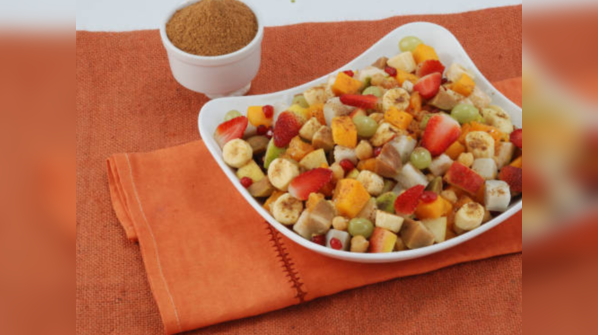 Fruit with chaat masala