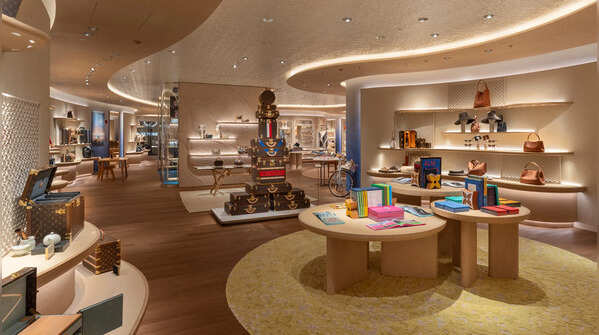 Shop, sip, snap: All under one roof