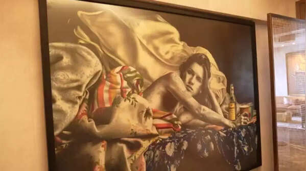 A Massive Painting at the Entrance