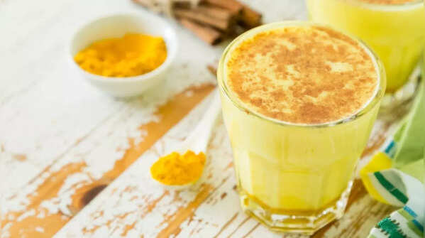 Turmeric–ginger golden milk