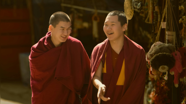 Meaningful encounters beyond the selfie