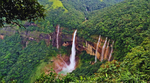 Nohkalikai Falls