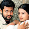 Surya – Mounam Pesiyadhe (2002)