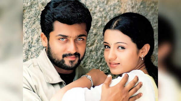 Surya – Mounam Pesiyadhe (2002)