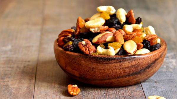 What’s the healthier way to eat fruits?