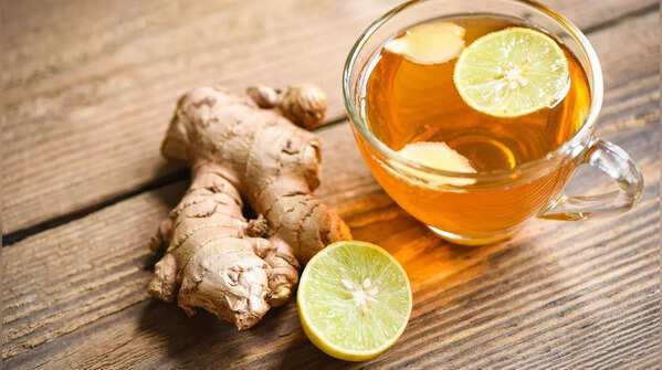 Ginger-lemon tea for better digestion