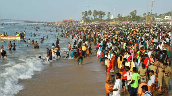 Devotee viewing zone arranged