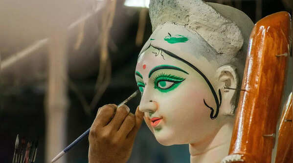 Capture the Uniqueness of Kumartuli