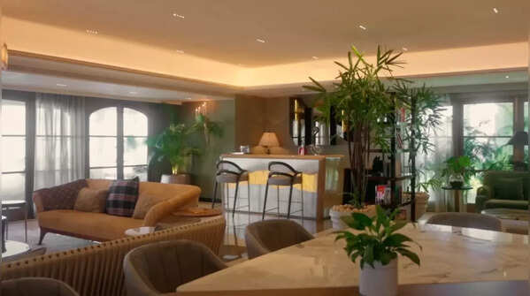 Duplex that doubles as a work den