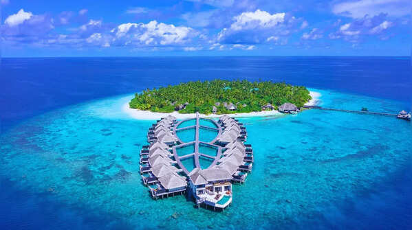 Artificial Floating Islands – Maldives