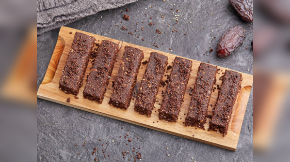 Ragi and dates bar