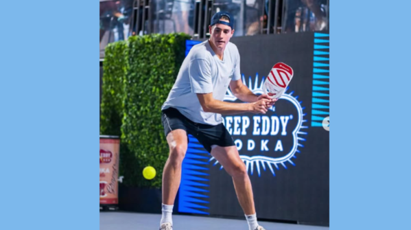 John Isner (6'10")