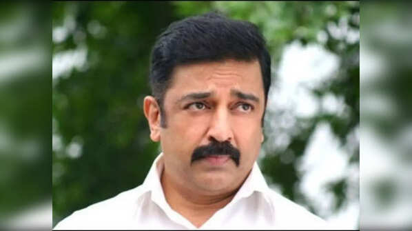 Vettaiyaadu Vilaiyaadu (2006)