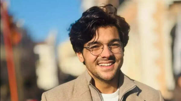 Ashish Chanchlani Stills