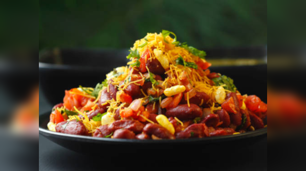 Curd-soaked rajma chaat with masala