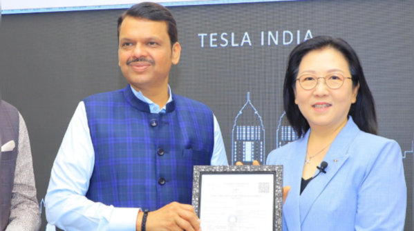 CM gets Tesla walkthrough