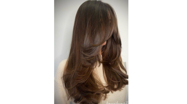 The U-shaped long haircut