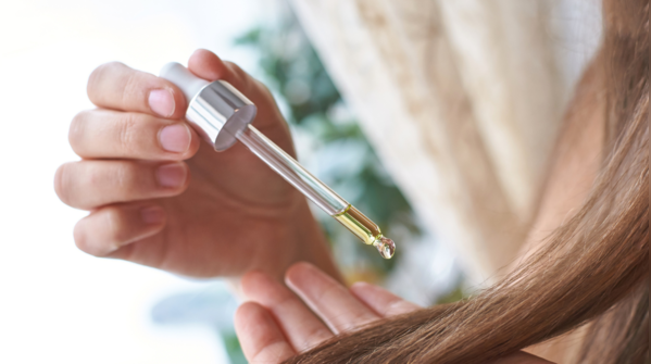 Oils as heat protectants