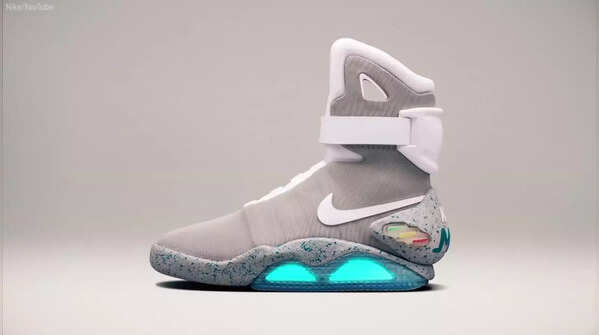 Nike MAG “Back to the Future” (2016 Auto-Lacing Edition)