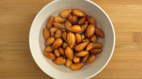 Vitamin E toxicity and blood‑clotting interference